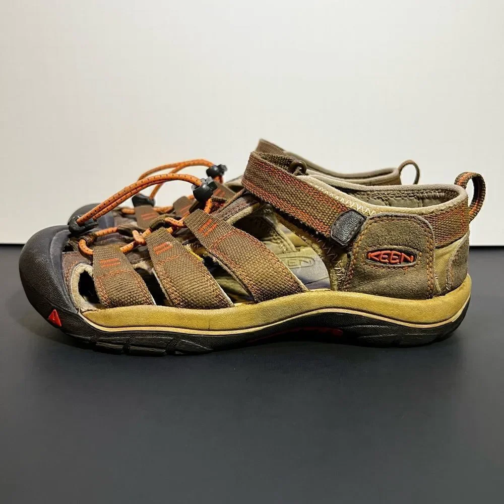 Kids KEEN Newport H2 Brown Waterproof Sandals / Size 5
